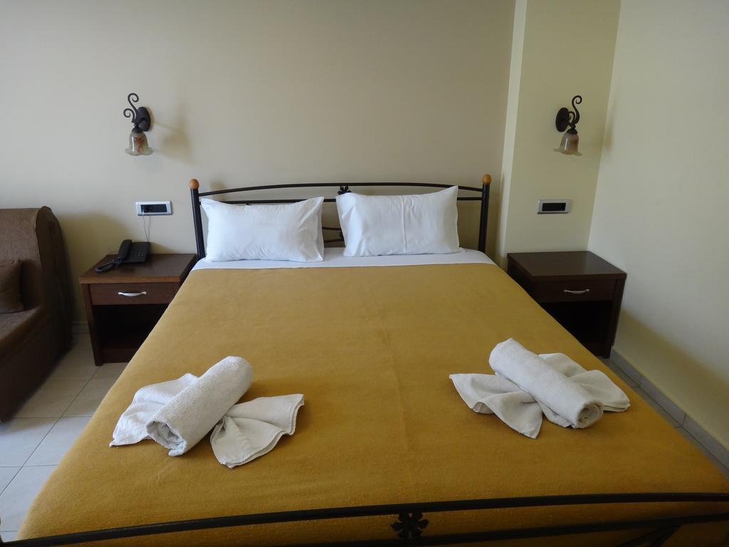 9 Queens Spa Hotel Loutra Edipsou  Extérieur photo