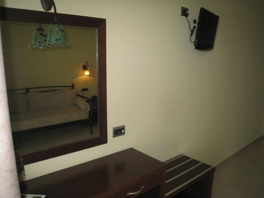 9 Queens Spa Hotel Loutra Edipsou  Extérieur photo