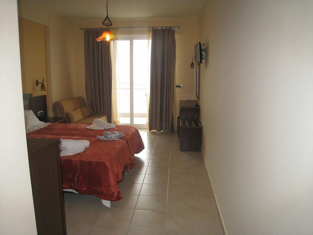 9 Queens Spa Hotel Loutra Edipsou  Extérieur photo