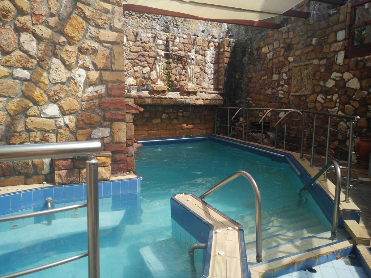 9 Queens Spa Hotel Loutra Edipsou  Extérieur photo