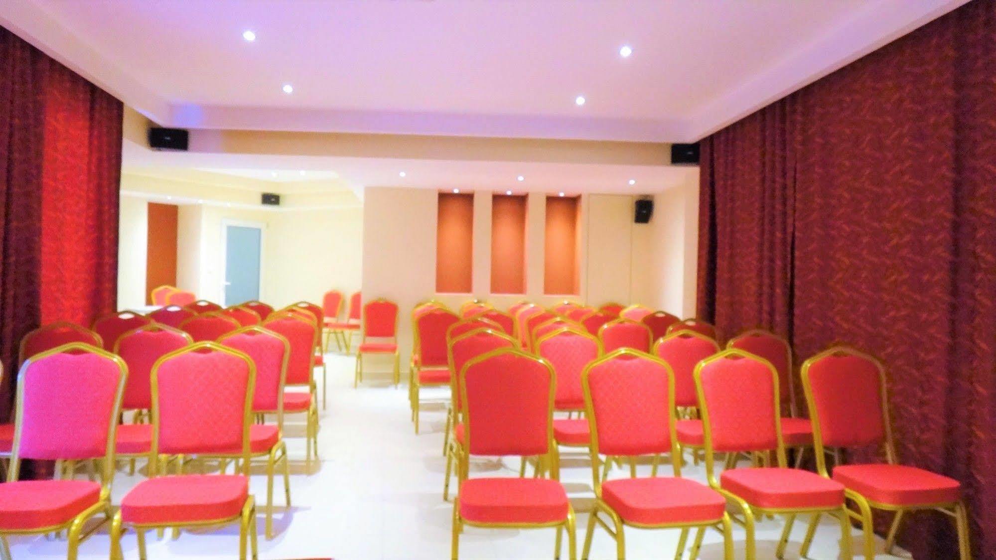 9 Queens Spa Hotel Loutra Edipsou  Extérieur photo