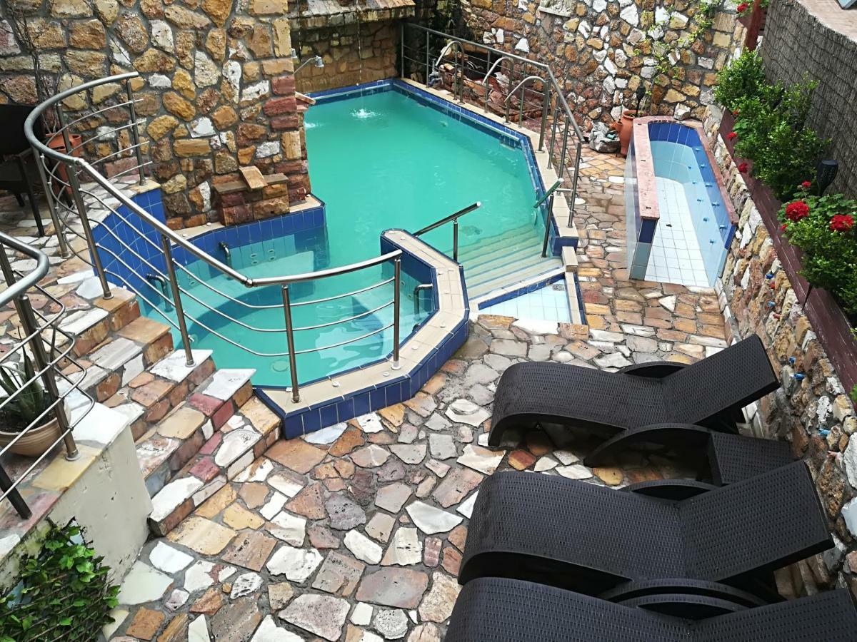 9 Queens Spa Hotel Loutra Edipsou  Extérieur photo